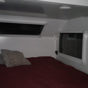 831-Modcon-Bett